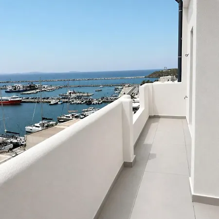 The Heyblue T Nyaraló Naxos City